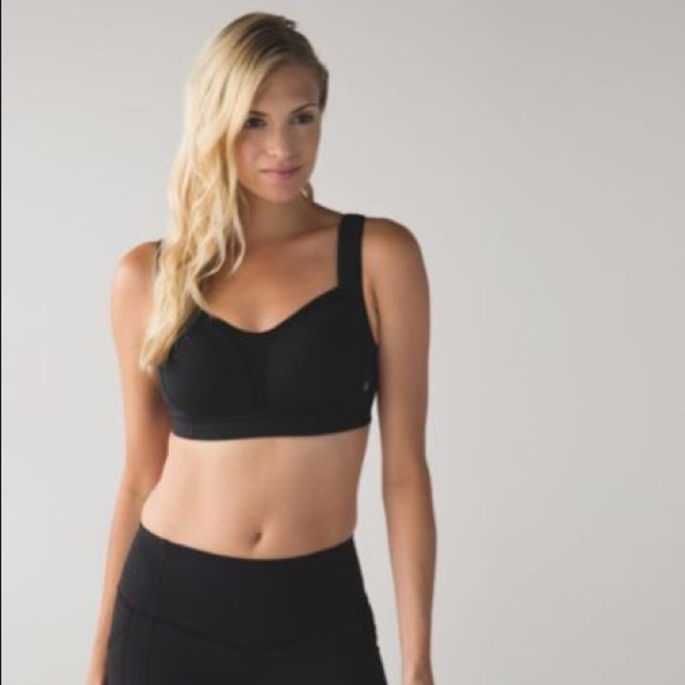 NWT Lululemon ta ta tamer II size 36DD
